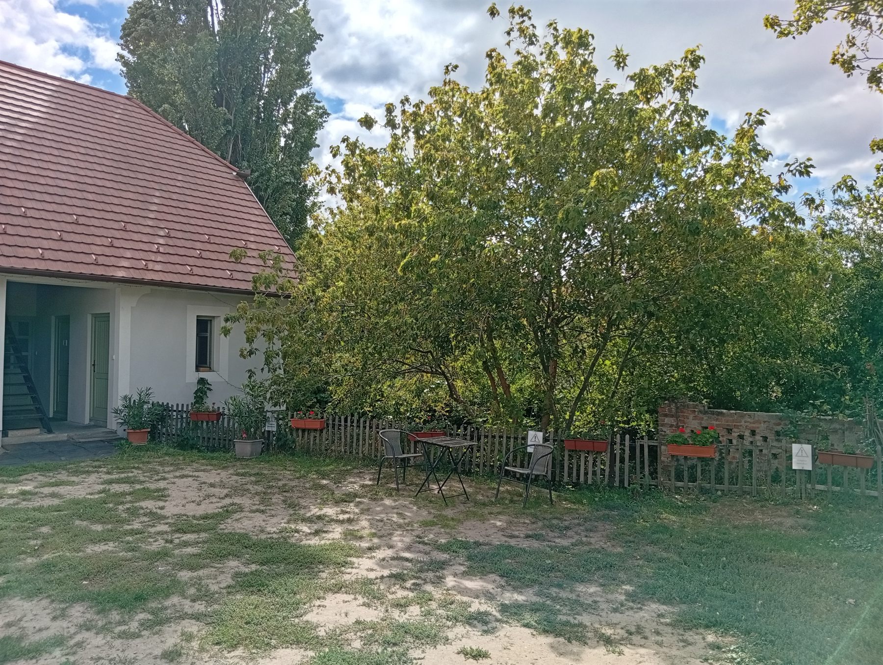A Szegletház kertje